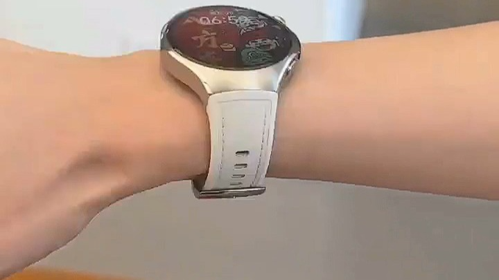 2025智能手表避坑指南｜实测5款爆款选购横评，闭眼入不花冤枉钱！（图ZMTUyMTg2MTI=） - 观点 - 站酷设计师来这个世界看看原创素材 - 站酷ZCOOL