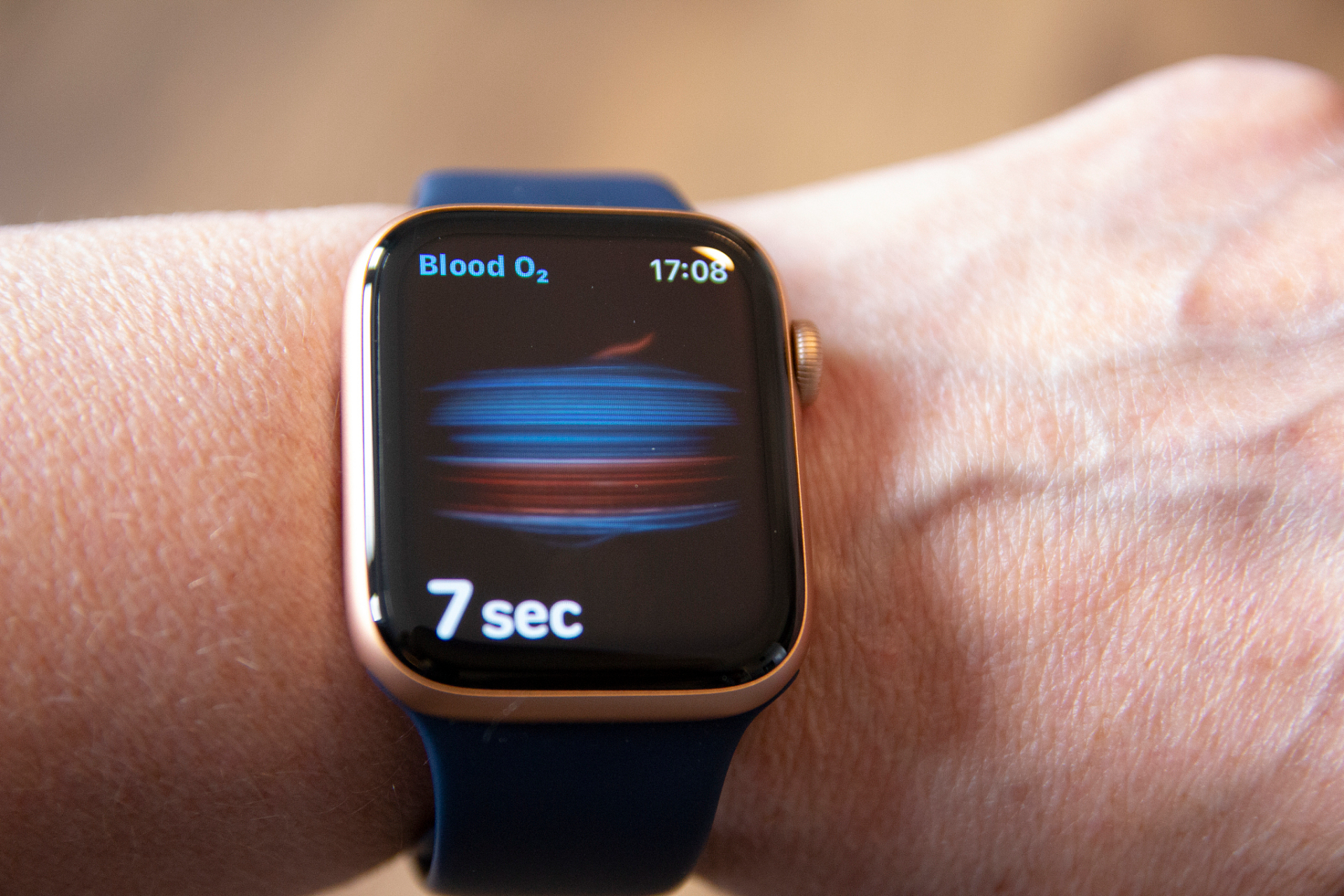 2025智能手表避坑指南｜实测5款爆款选购横评，闭眼入不花冤枉钱！（图ZMTUyMTg2MjQ=） - 观点 - 站酷设计师来这个世界看看原创素材 - 站酷ZCOOL