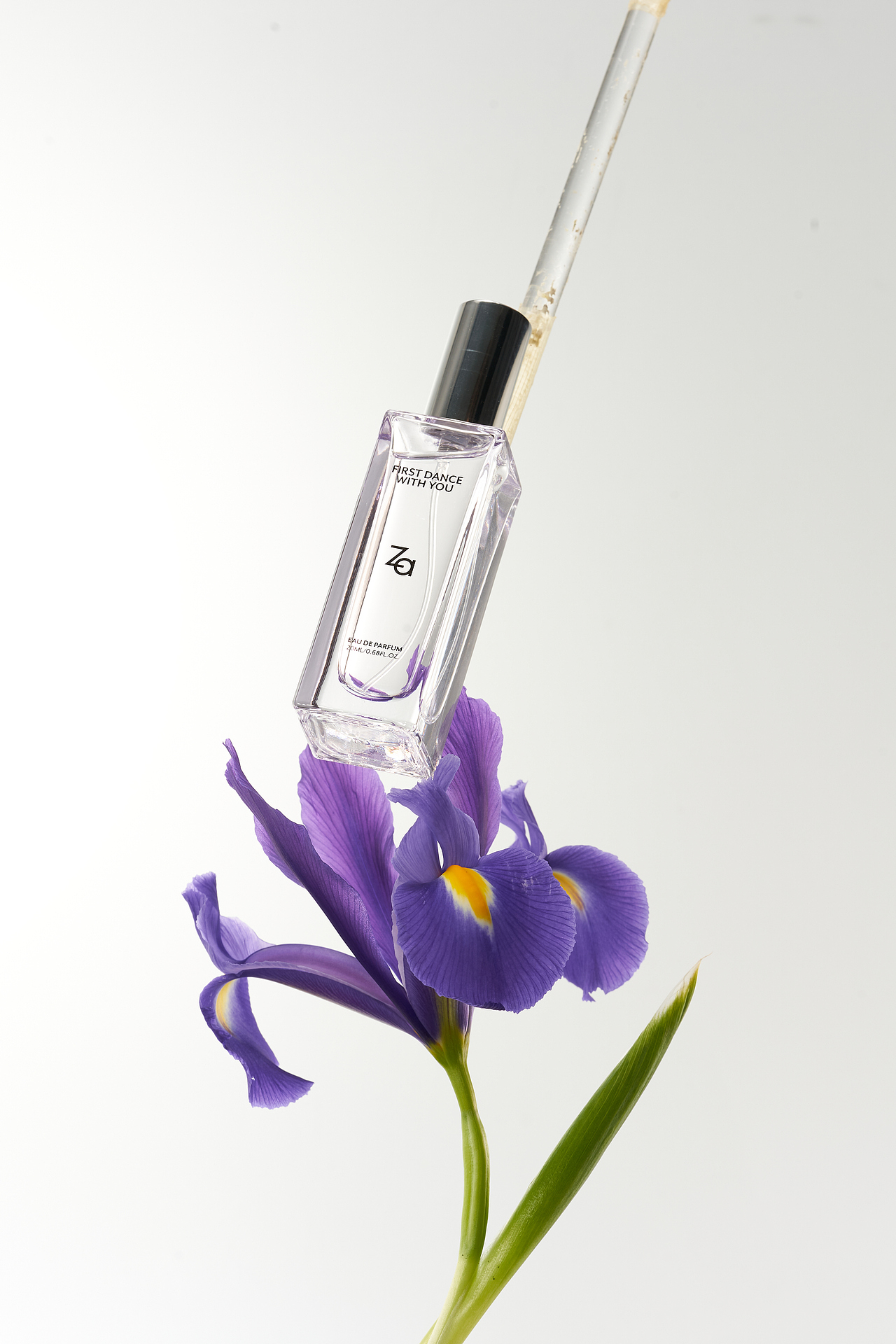 Za｜First系列香水《产品修图》（图ZMzk2NDAxOTg0） - 产品摄影 - 站酷设计师貓儿原创素材 - 站酷ZCOOL