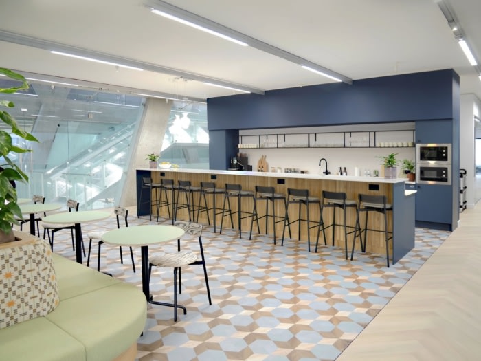 办公楼装修：突破传统办公现状 实现自由协作与专注的平衡设计（图ZMTUyMjE1NDQ=） - 资讯 - 站酷设计师凯悦办公装修原创素材 - 站酷ZCOOL