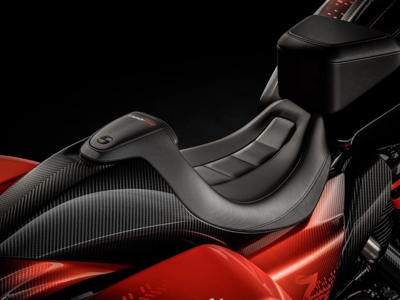 2025 CVO Road Glide RR 喷火式摩托车（图ZMTUyMjI4ODQ=） - 资讯 - 站酷设计师NINEIDEA九号创新原创素材 - 站酷ZCOOL