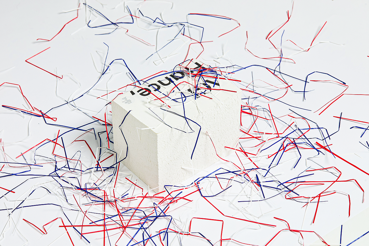 《AGI France, Beyond Latitude》（图ZMzk2NjgwODY4） - 书籍/画册 - 站酷设计师hesign2025原创素材 - 站酷ZCOOL