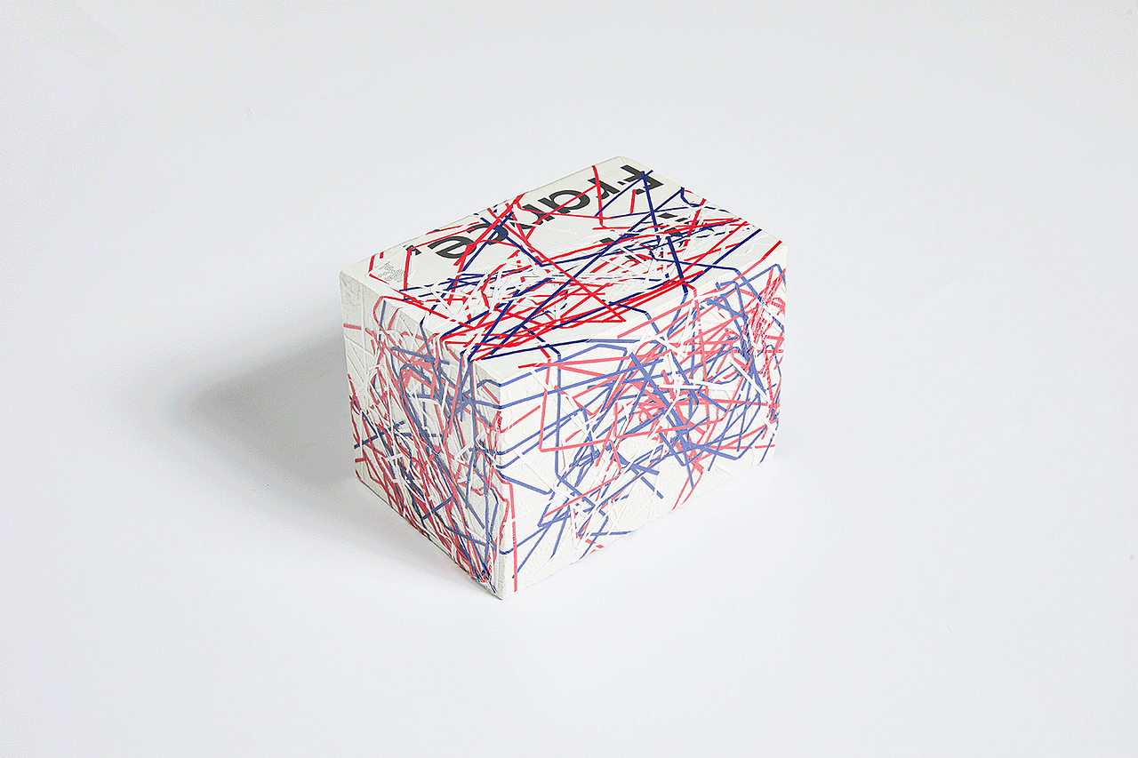 《AGI France, Beyond Latitude》（图ZMzk2NjgwOTUy） - 书籍/画册 - 站酷设计师hesign2025原创素材 - 站酷ZCOOL