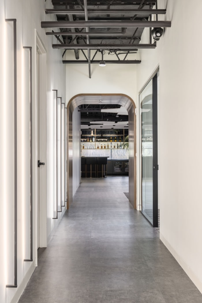 办公楼装修：从演示培训到非正式交流 支持全场景活动的办公设计（图ZMTUyMjgxMDg=） - 资讯 - 站酷设计师凯悦办公装修原创素材 - 站酷ZCOOL