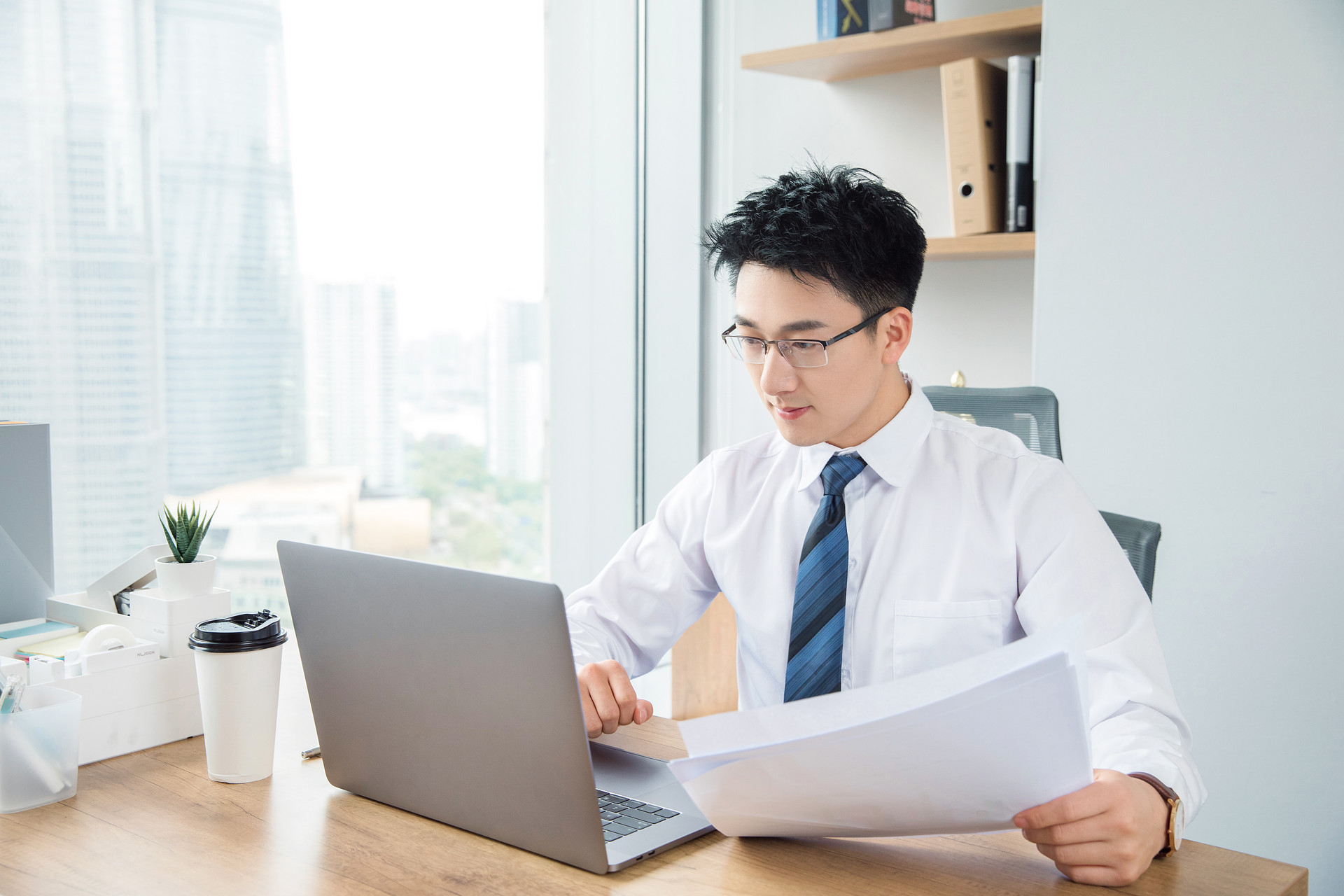 2025秋季男士洗面奶哪个品牌好用？多效矩阵洁净、温和不伤肤！