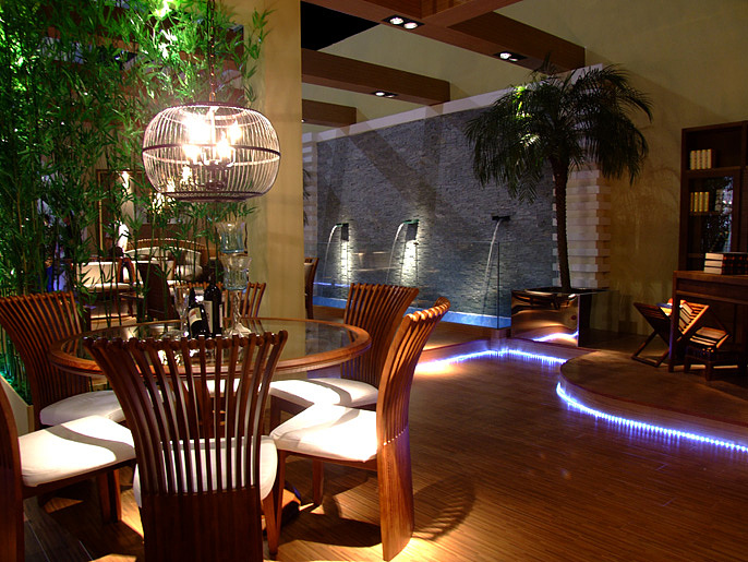 香港皇朝品牌展览设计