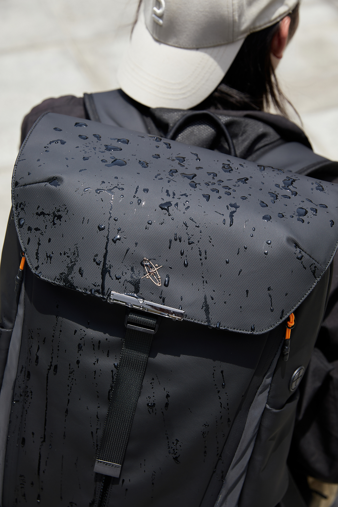 商业摄影｜新品双肩包拍摄｜包包拍摄｜男包拍摄（图ZMzk2ODUyOTY4） - 时尚/艺术摄影 - 站酷设计师摄影师Fengzi原创素材 - 站酷ZCOOL