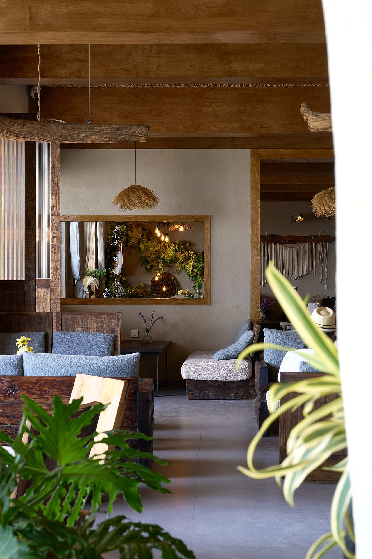 长空新作｜抚仙湖文旅新地标 阑珊咖啡（图ZMzk2ODkwNDYw） - 商业空间设计 - 站酷设计师长空创作原创素材 - 站酷ZCOOL