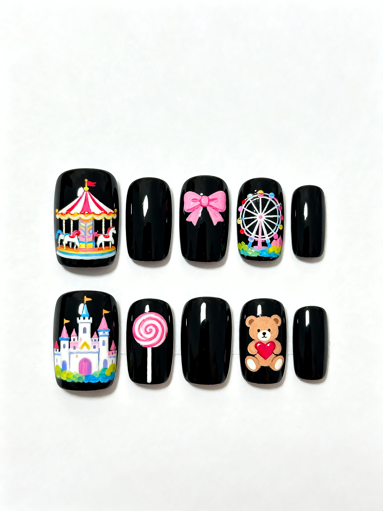 手绘美甲 一起去游乐园吧