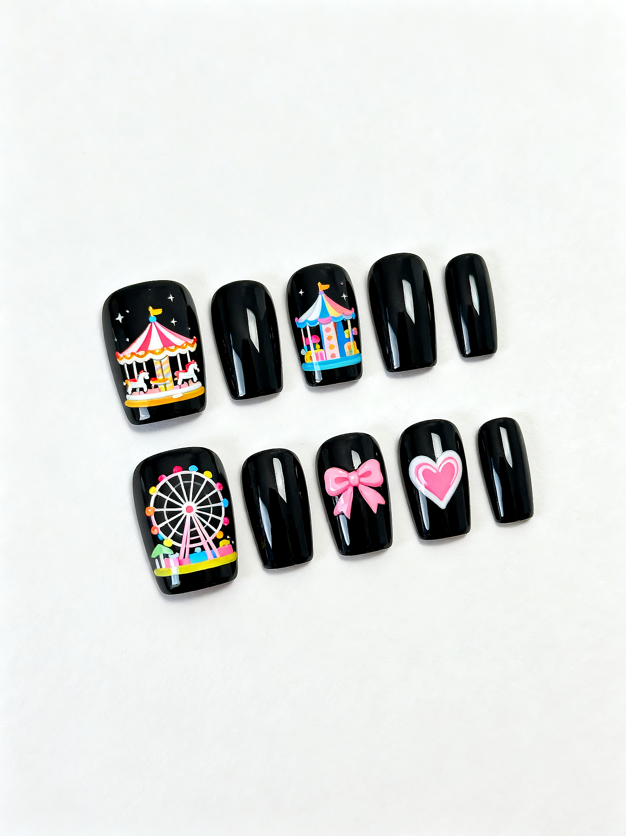 手绘美甲 一起去游乐园吧