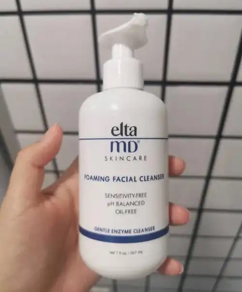 敏感肌洗面奶怎么选?洗面奶哪个牌子的清洁力效果好（图ZMTUyMzIwNDg=） - 资讯 - 站酷设计师究极设计达人原创素材 - 站酷ZCOOL