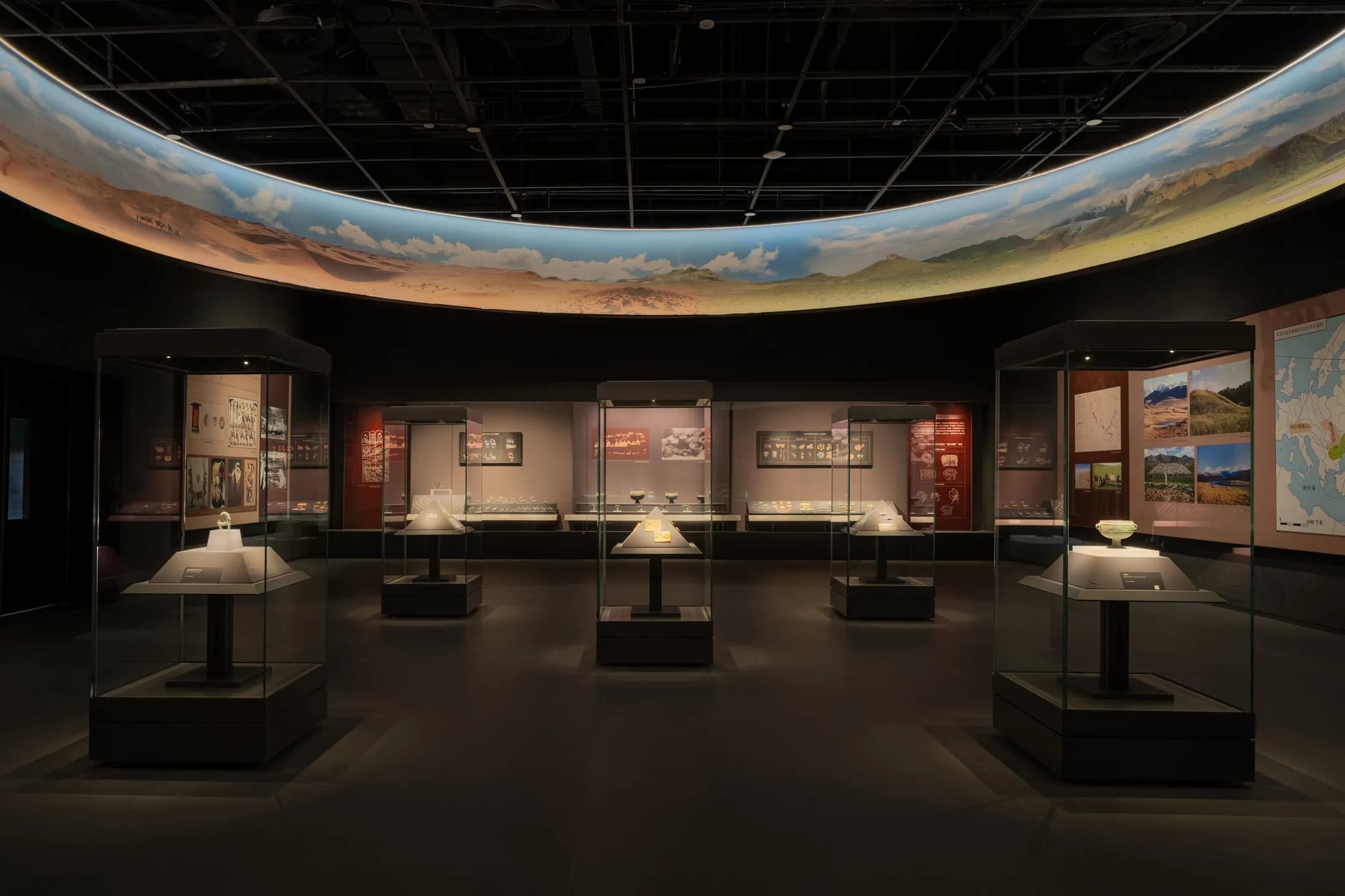 触摸鄂尔多斯的文明脉搏：博物馆里的文物对话与 “多元共生” 回响-森克思科技（图ZMTUyMzIxMjQ=） - 观点 - 站酷设计师森克思科技原创素材 - 站酷ZCOOL