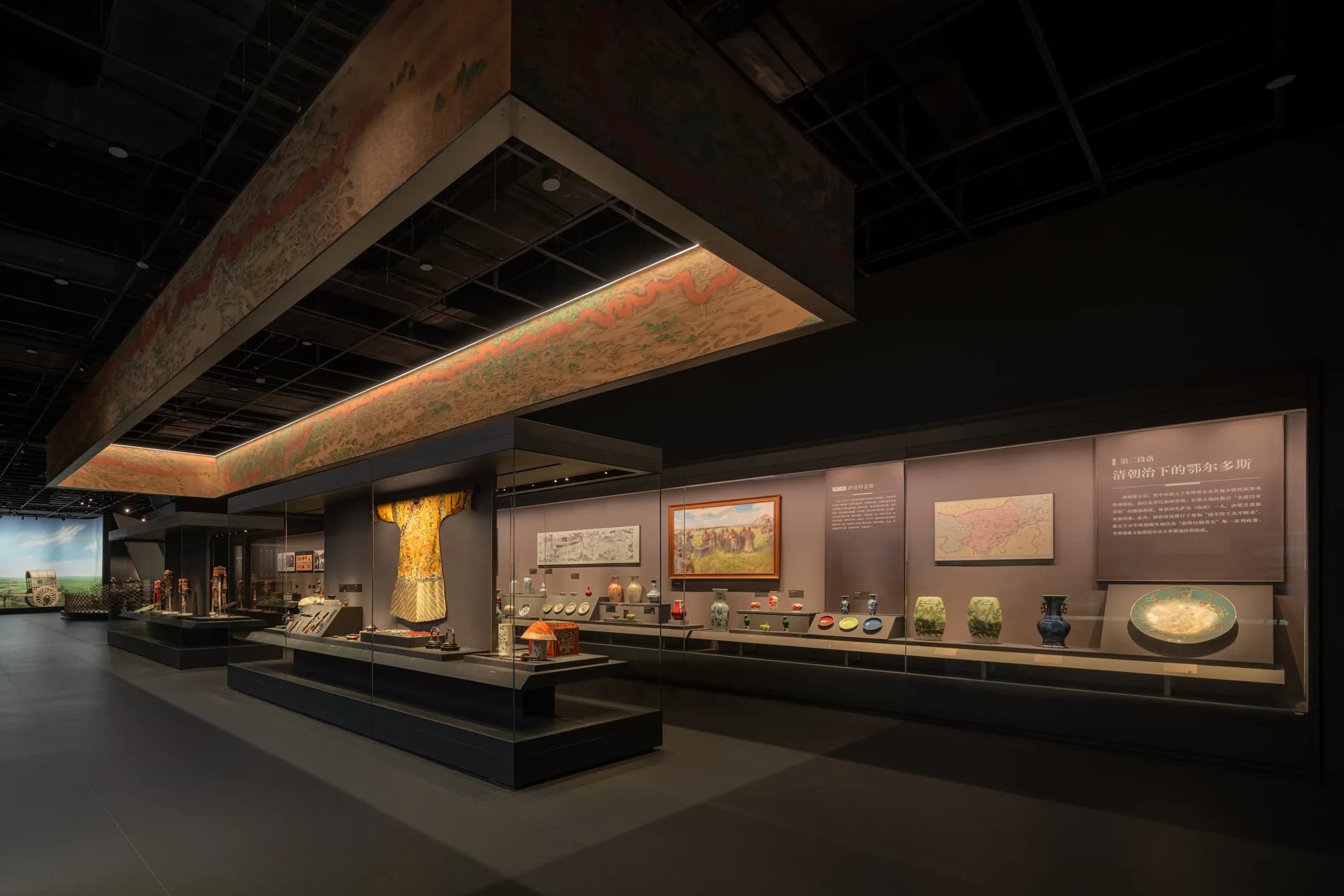触摸鄂尔多斯的文明脉搏：博物馆里的文物对话与 “多元共生” 回响-森克思科技（图ZMTUyMzIxMjg=） - 观点 - 站酷设计师森克思科技原创素材 - 站酷ZCOOL