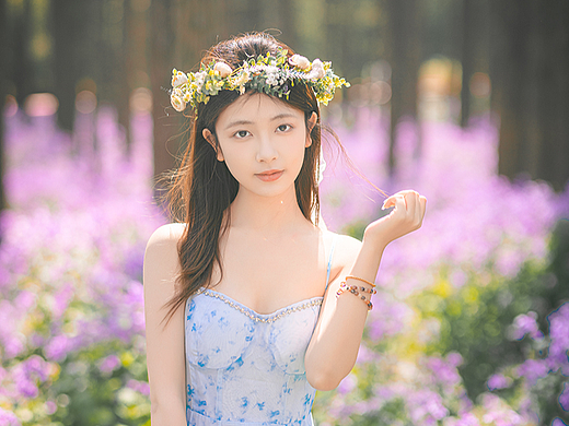 花间少女