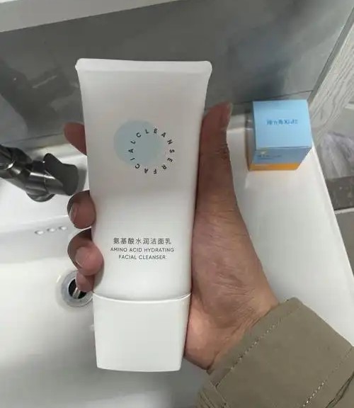 敏感肌学生专属洗面奶：温和又补水的5款平价洁面乳安利