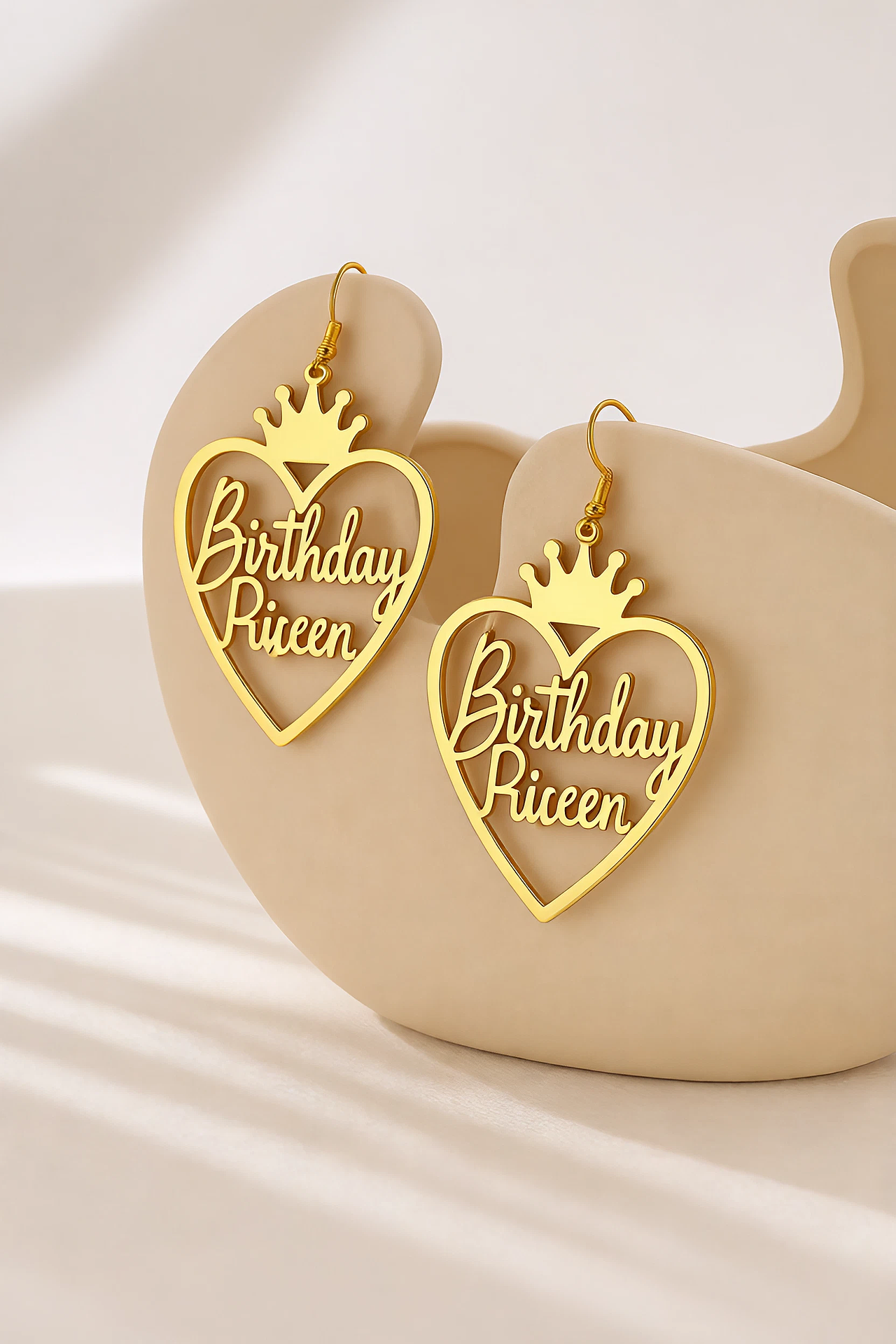 饰品精修丨AI丨耳环丨项链丨臂环丨跨境电商丨麦图摄影（图ZMzk3MTI0NTA4） - 产品摄影 - 站酷设计师麦图商业摄影原创素材 - 站酷ZCOOL