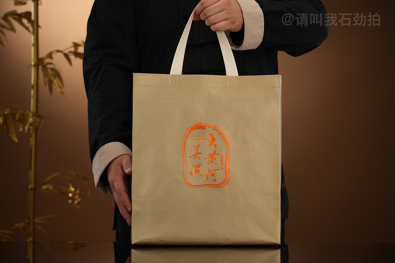 仰韶·大黄河美酒｜产品实拍案例（图ZMzk3MTM3MDk2） - 产品摄影 - 站酷设计师请叫我石劲拍原创素材 - 站酷ZCOOL