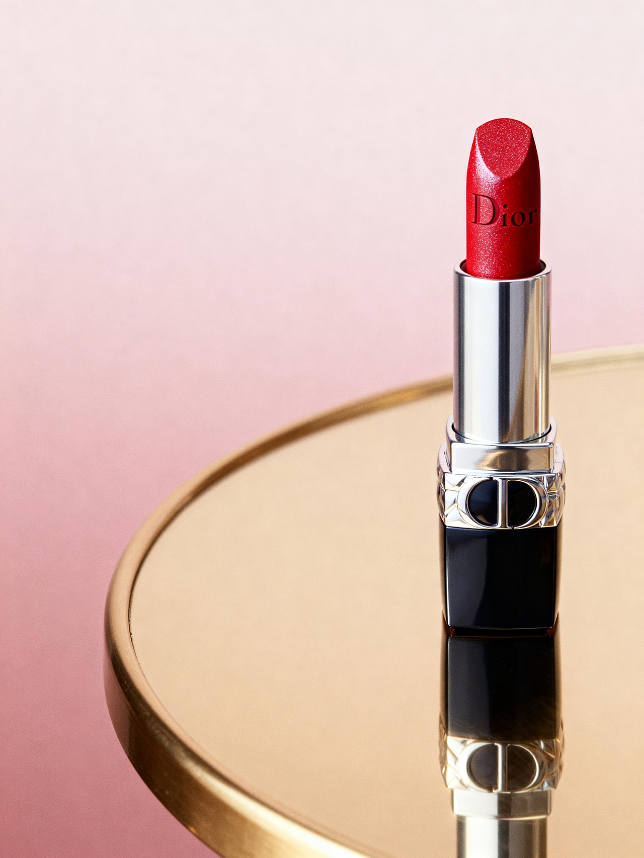 Dior 口红 I 节日/布料/情人节/创意Ai场景出图（图ZMzk3MTg4Njg0） - 产品 - 站酷设计师沐风keyshot原创素材 - 站酷ZCOOL