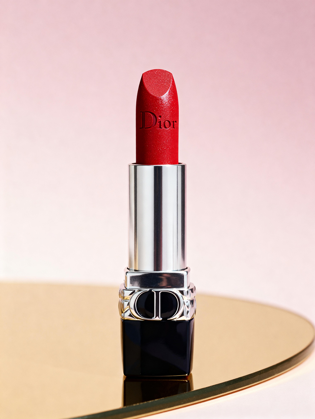 Dior 口红 I 节日/布料/情人节/创意Ai场景出图（图ZMzk3MTg4NzA0） - 产品 - 站酷设计师沐风keyshot原创素材 - 站酷ZCOOL