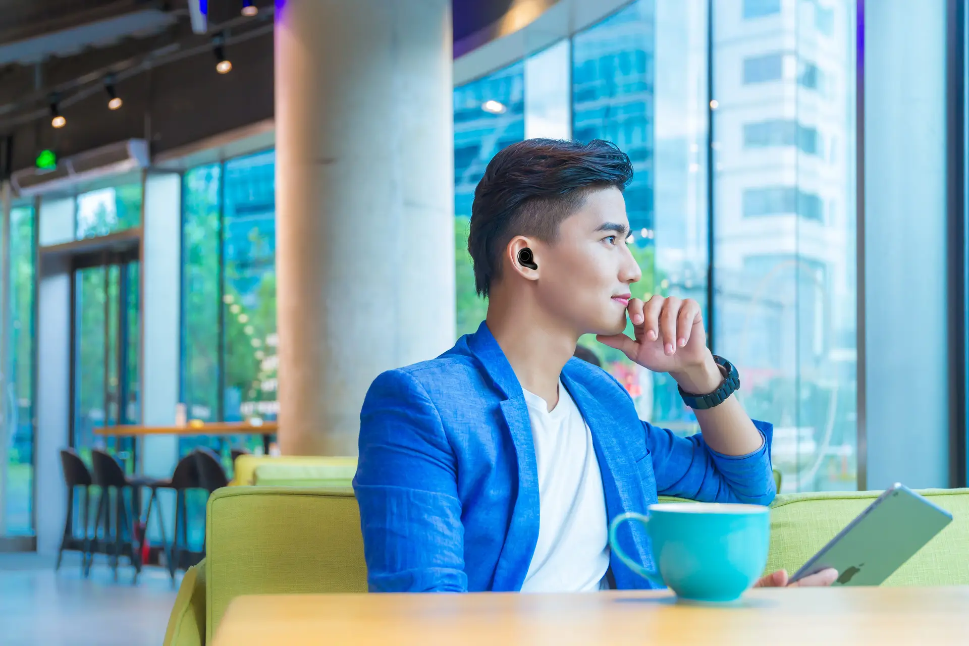 能聊天、像真人！览邦Watch Ultra：脱离手机也能微信/导航/支付，腕上小手机来了