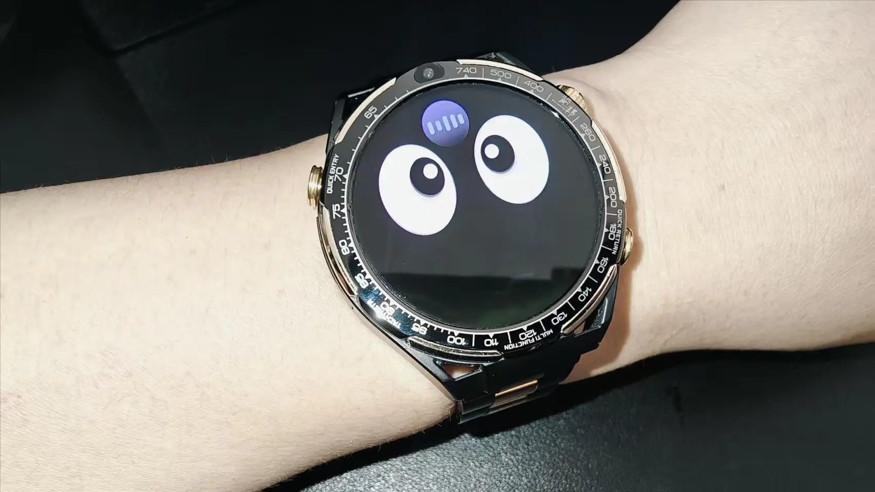 能聊天、像真人！览邦Watch Ultra：脱离手机也能微信/导航/支付，腕上小手机来了