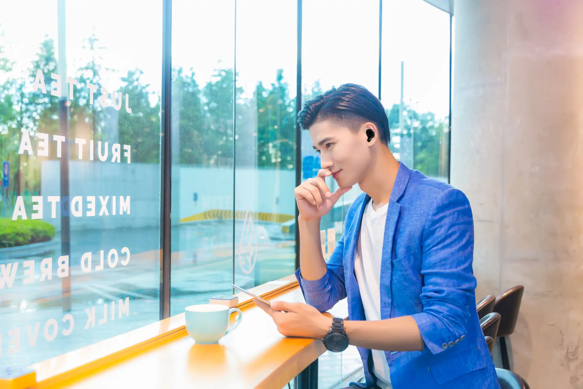 能聊天、像真人！览邦Watch Ultra：脱离手机也能微信/导航/支付，腕上小手机来了