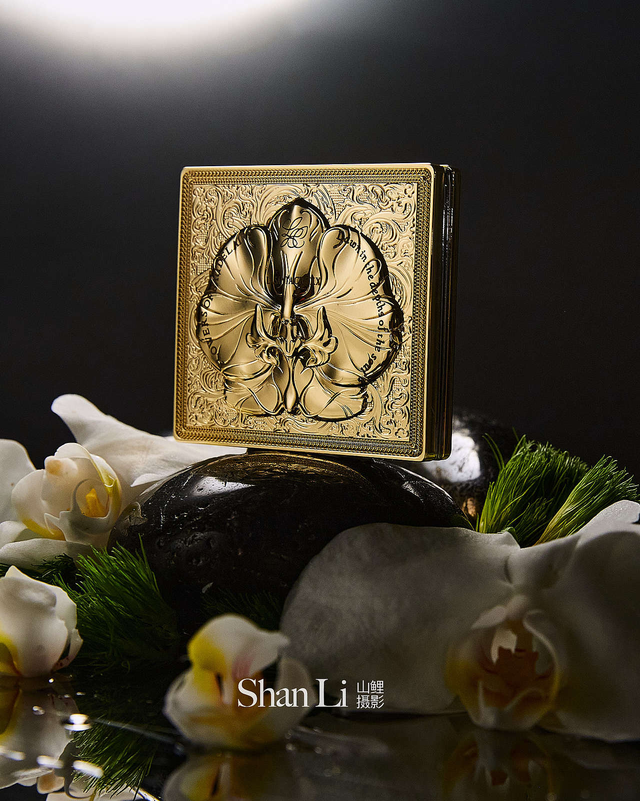 美妆产品croxx粉饼拍摄（图ZMzk3MjM5NTM2） - 产品摄影 - 站酷设计师山鲤摄影商拍版原创素材 - 站酷ZCOOL