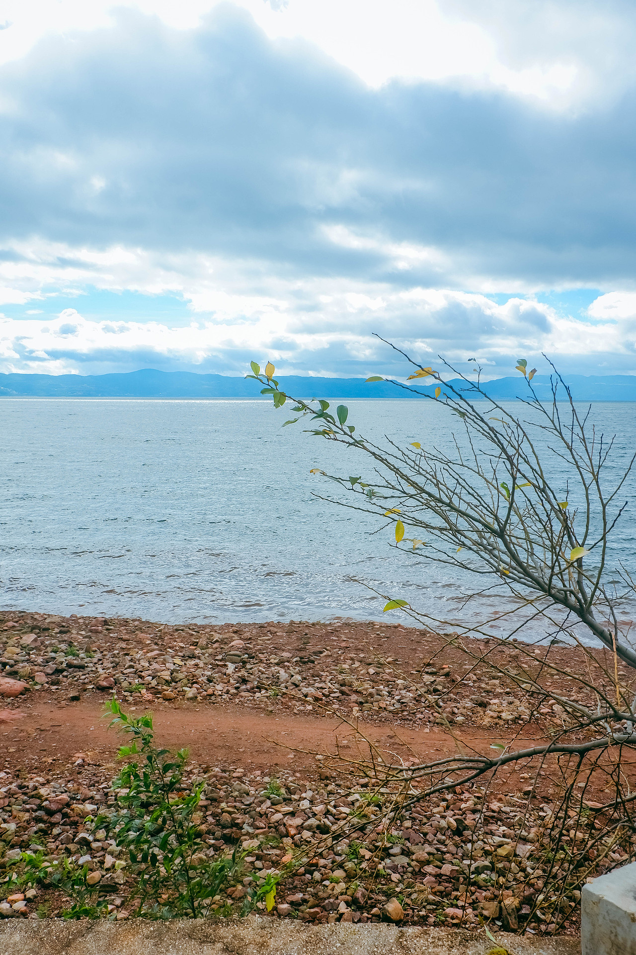 2025年10月外出-澄江红沙滩、马房村、通海