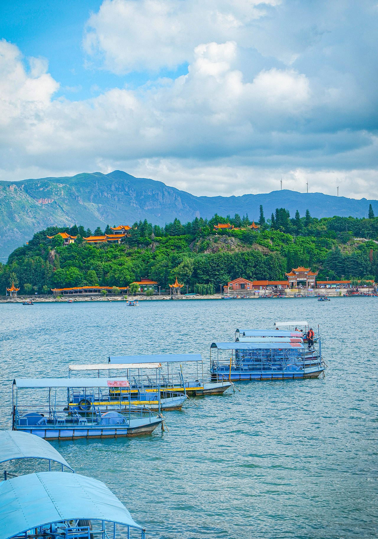 2025年10月外出-澄江红沙滩、马房村、通海