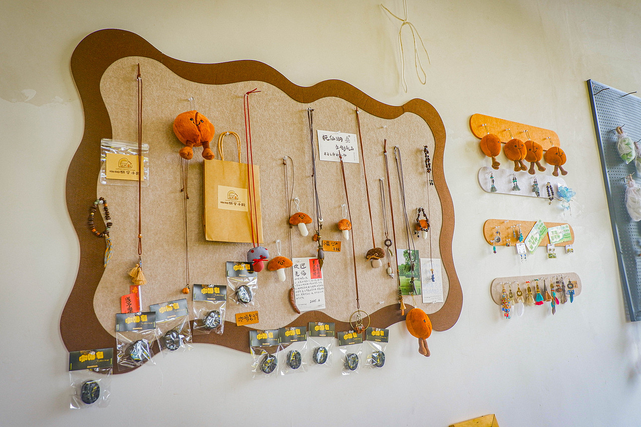 2025年10月外出-澄江红沙滩、马房村、通海