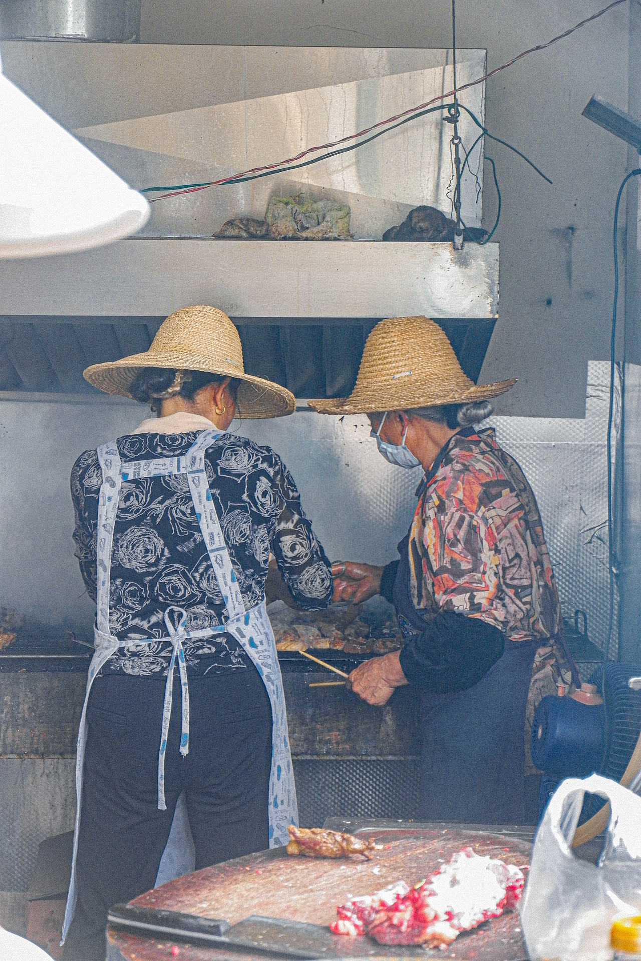 2025年10月外出-墨江双龙烧烤城