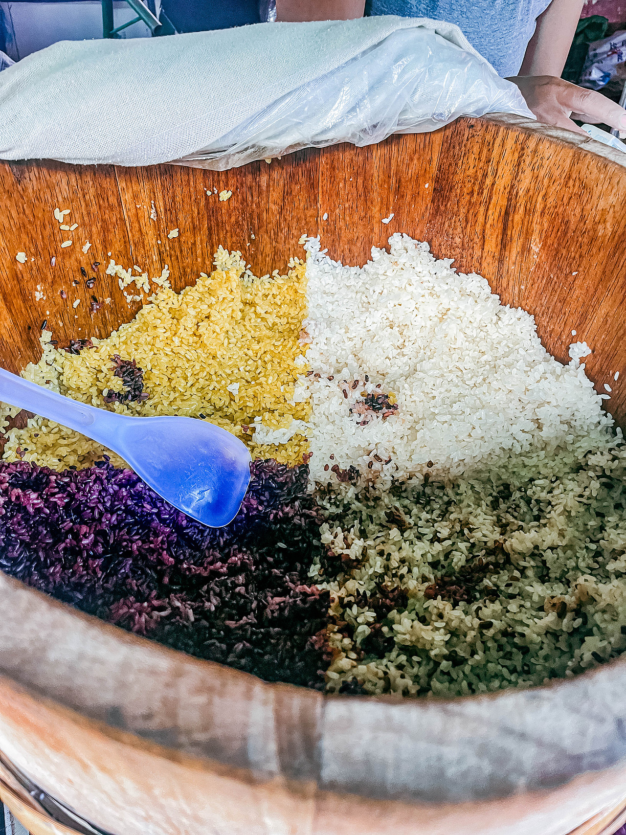 2025年10月外出-墨江双龙烧烤城