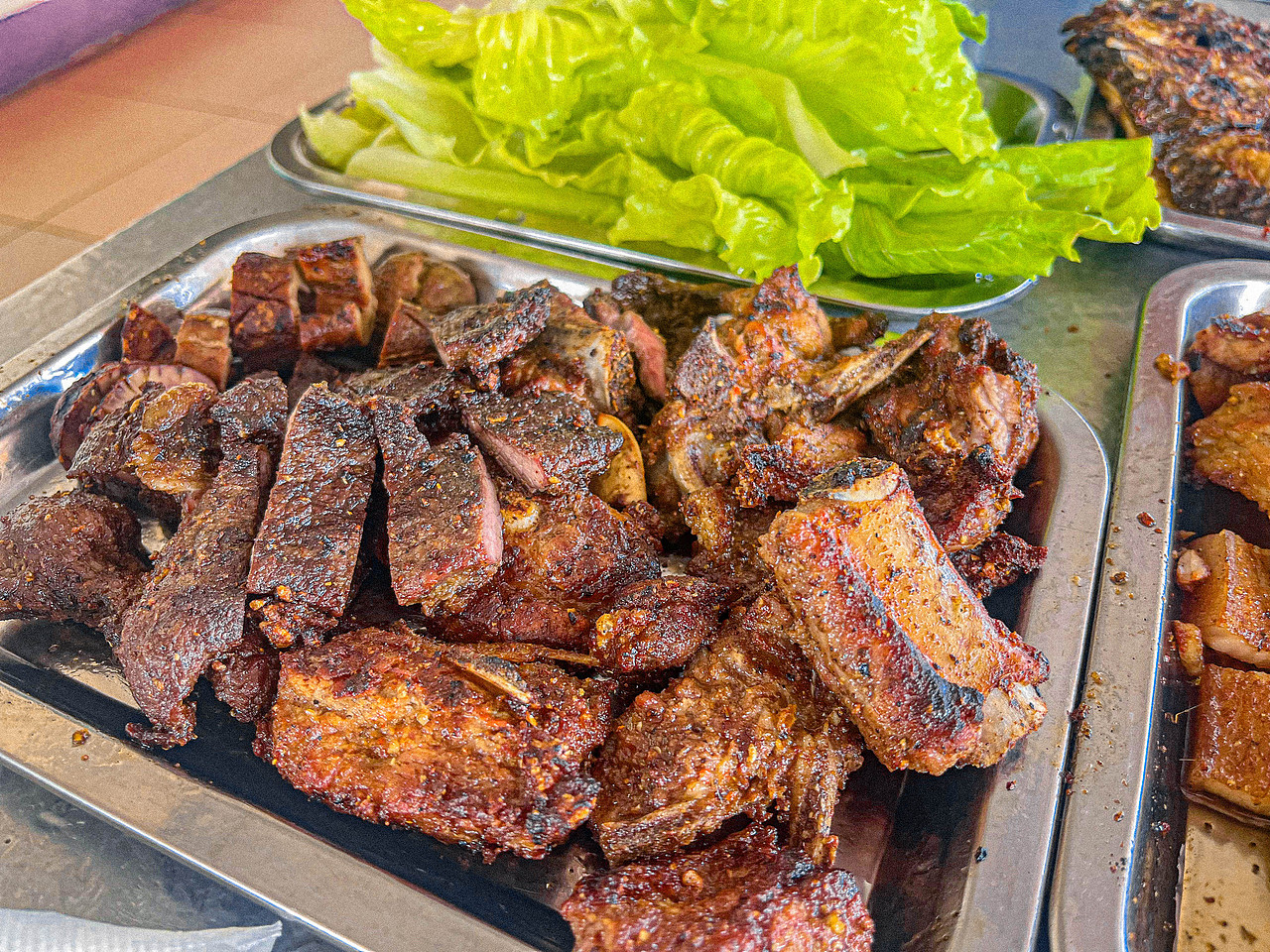 2025年10月外出-墨江双龙烧烤城