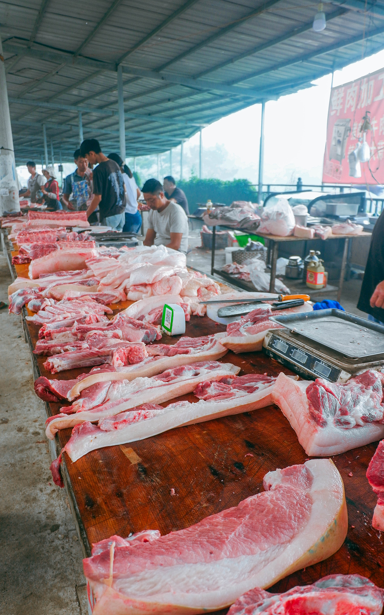 2025年10月外出-墨江双龙烧烤城