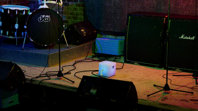 生活虐我千百遍,我待生活如初恋