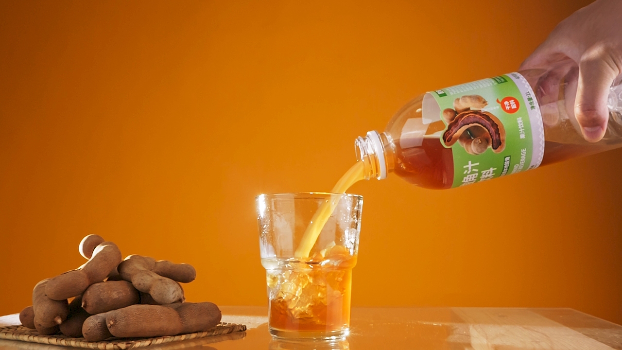 版纳雨林——酸角汁杨梅汁（图ZMzk3NDA4MDEy） - 产品摄影 - 站酷设计师尤咖特拍原创素材 - 站酷ZCOOL