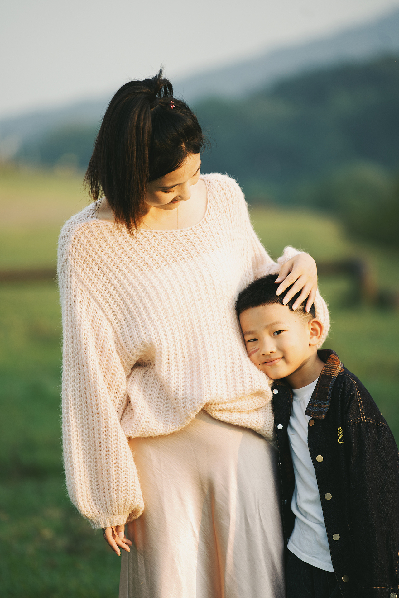 初秋暖阳下的向日葵（图ZMzk3NTgyNDky） - 人像摄影 - 站酷设计师AIERS052894原创素材 - 站酷ZCOOL