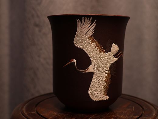 紫砂紫泥工笔仙鹤泥绘杯｜匠心工笔绘仙姿，紫泥雅器