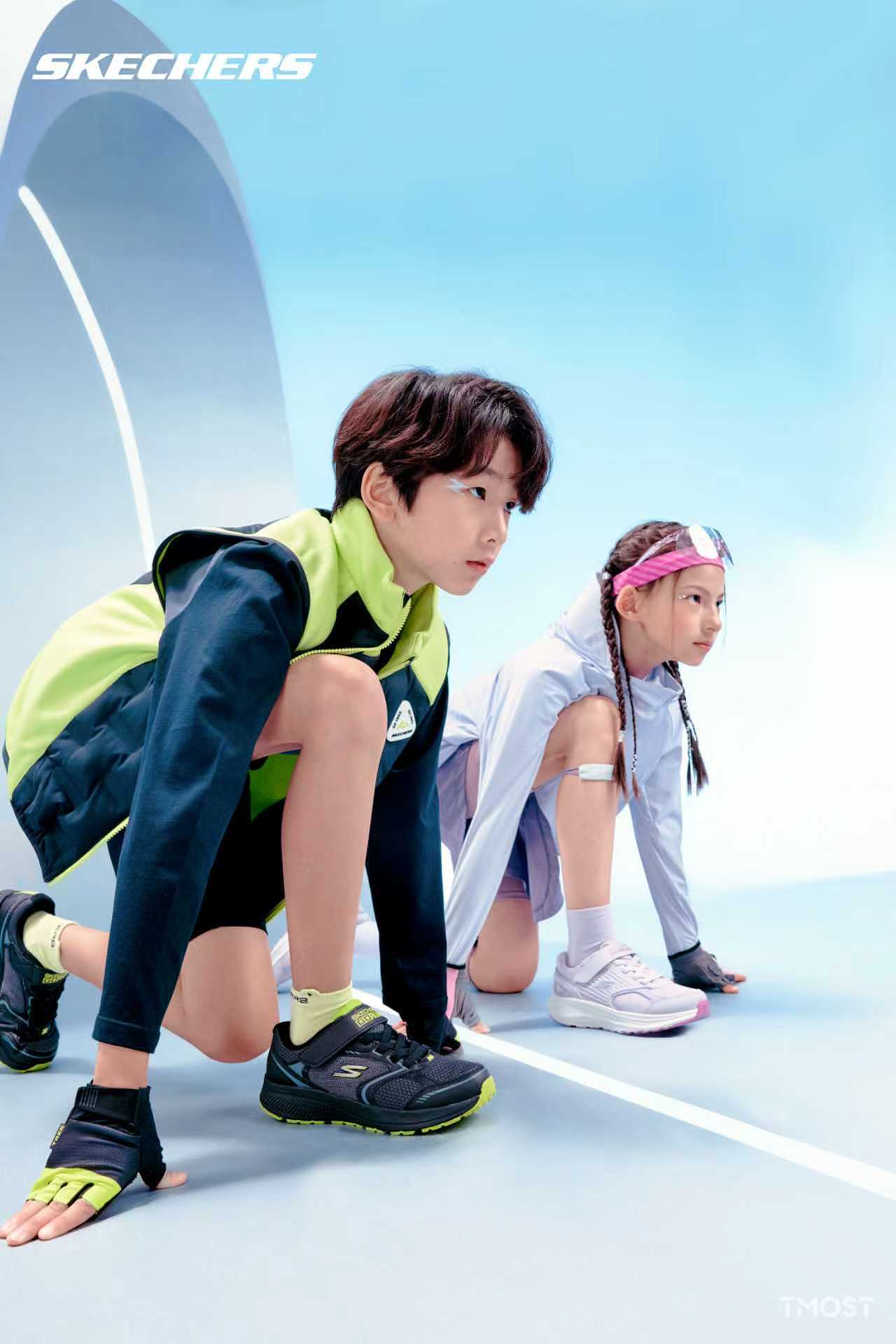 童鞋科技感呈现|看斯凯奇这篇25形象大片给你一些灵感