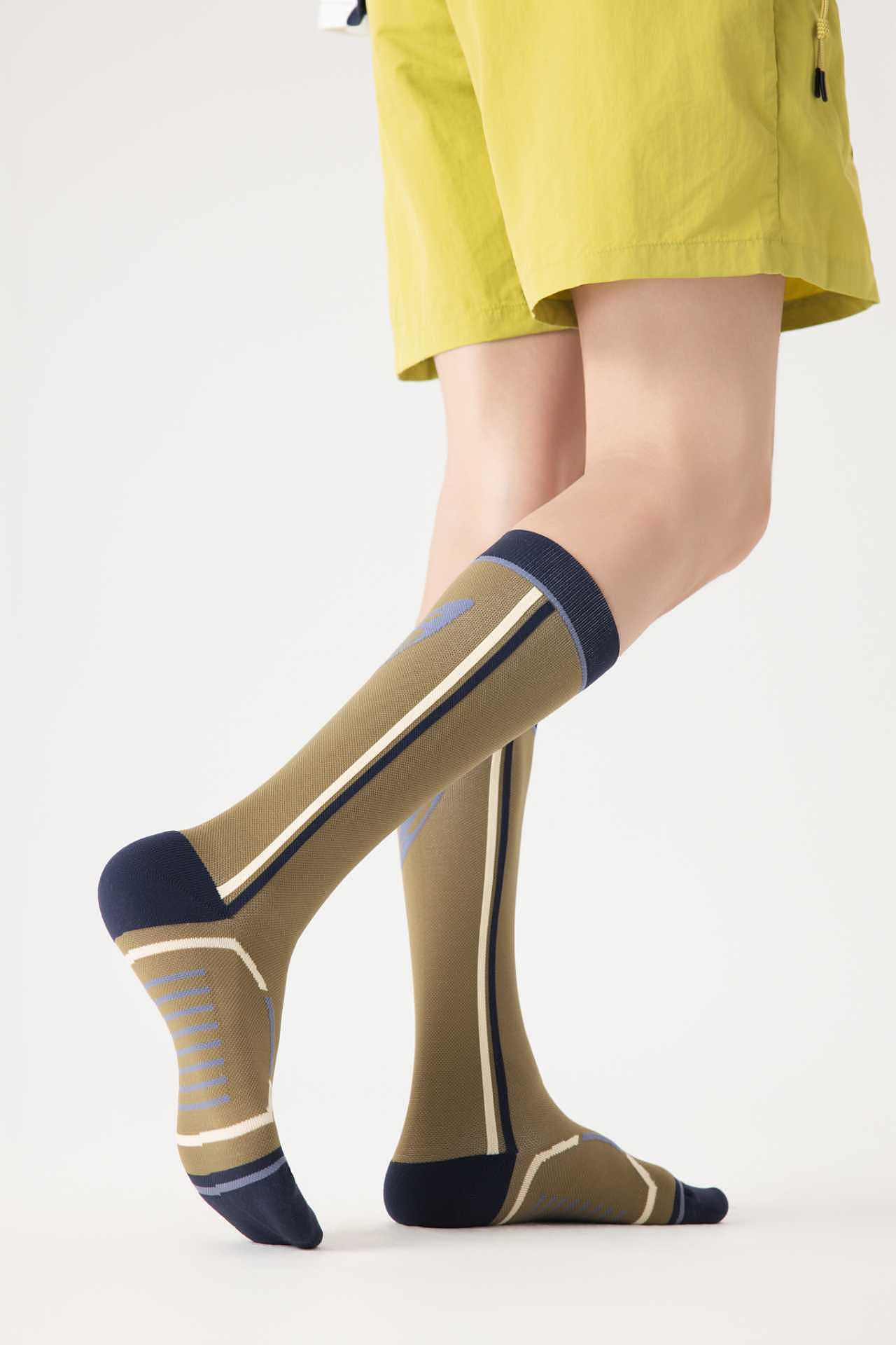 袜子🧦拍摄案例/商业摄影（图ZMzk3Njk0MDY0） - 人像摄影 - 站酷设计师虑嗅摄影周原创素材 - 站酷ZCOOL