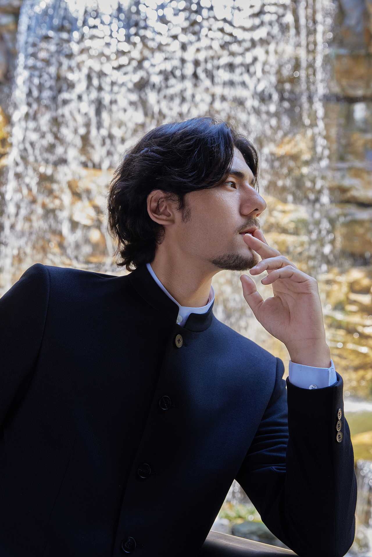 服饰大片摄影 | 柒牌SS系列古风男装 X 乐趣视觉（图ZMzk3NzQzMDk2） - 产品摄影 - 站酷设计师乐趣视觉营销原创素材 - 站酷ZCOOL