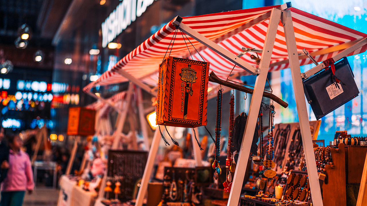 夜拍 西宁（图ZMzk3NzUxNzky） - 人文/纪实摄影 - 站酷设计师御风三黍原创素材 - 站酷ZCOOL