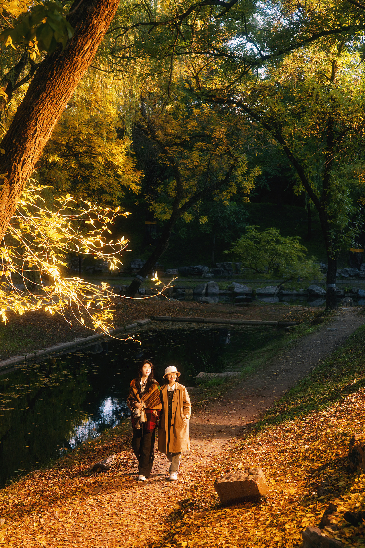 圆明园萍香榭秋色亲子写真