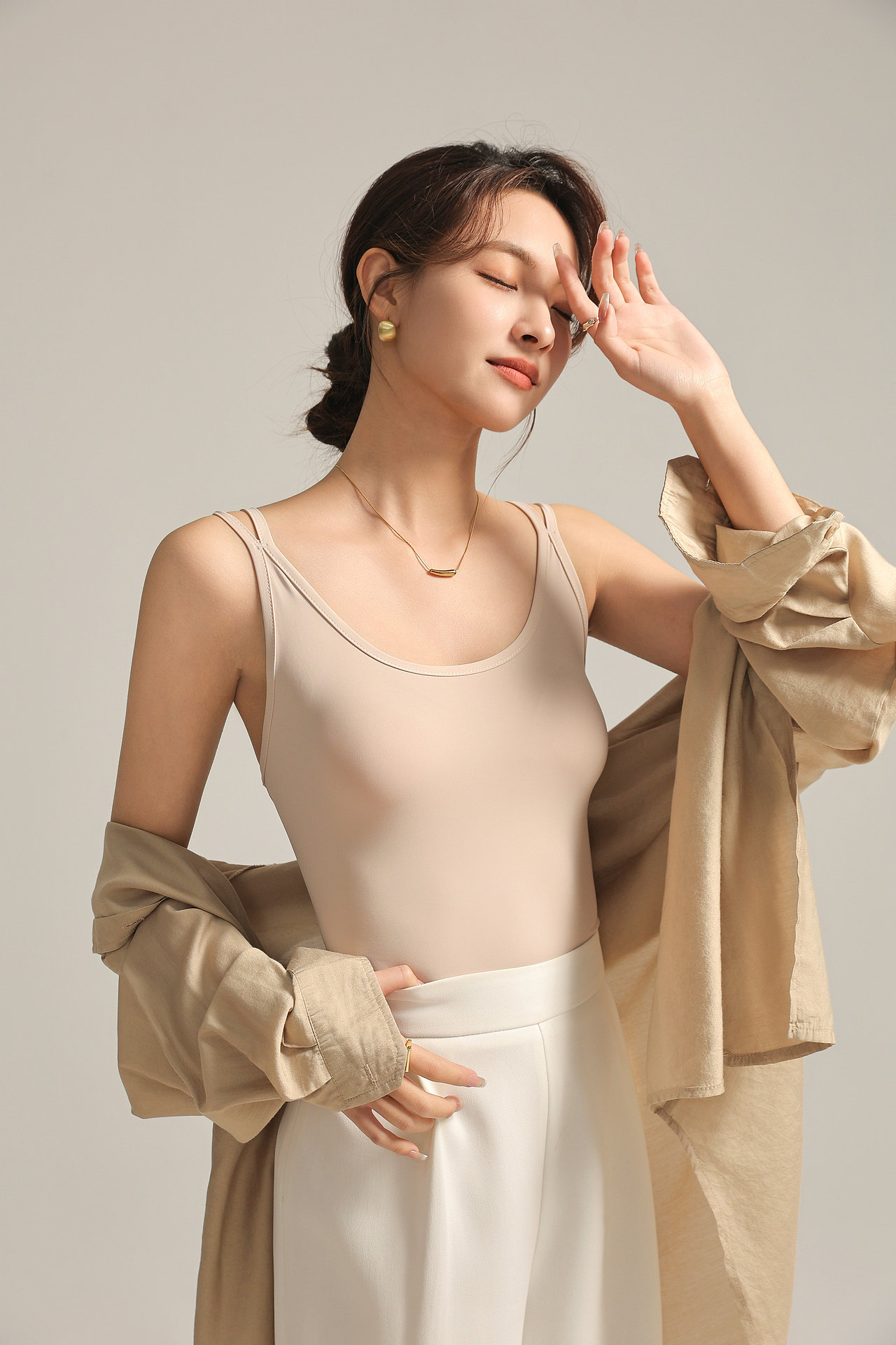 电商拍摄🎬吊带花絮温暖来袭。