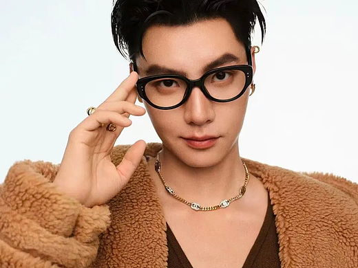 油皮总洗出‘假滑感’？览邦男士洁面乳，贵妇工艺洗完真·清爽到剥壳～