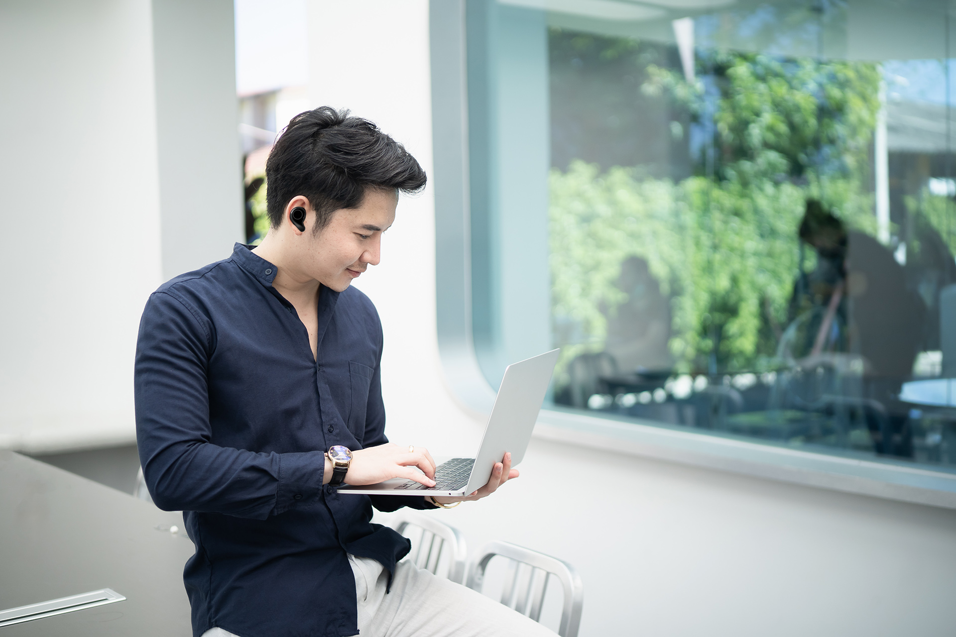 以前耳机戴1小时就酸？览邦LaiPods Pro+5.4g无感佩戴，听歌像在音乐厅，同事问爆链接（图ZMTUyNDk5NTY=） - 资讯 - 站酷设计师来这个世界看看原创素材 - 站酷ZCOOL