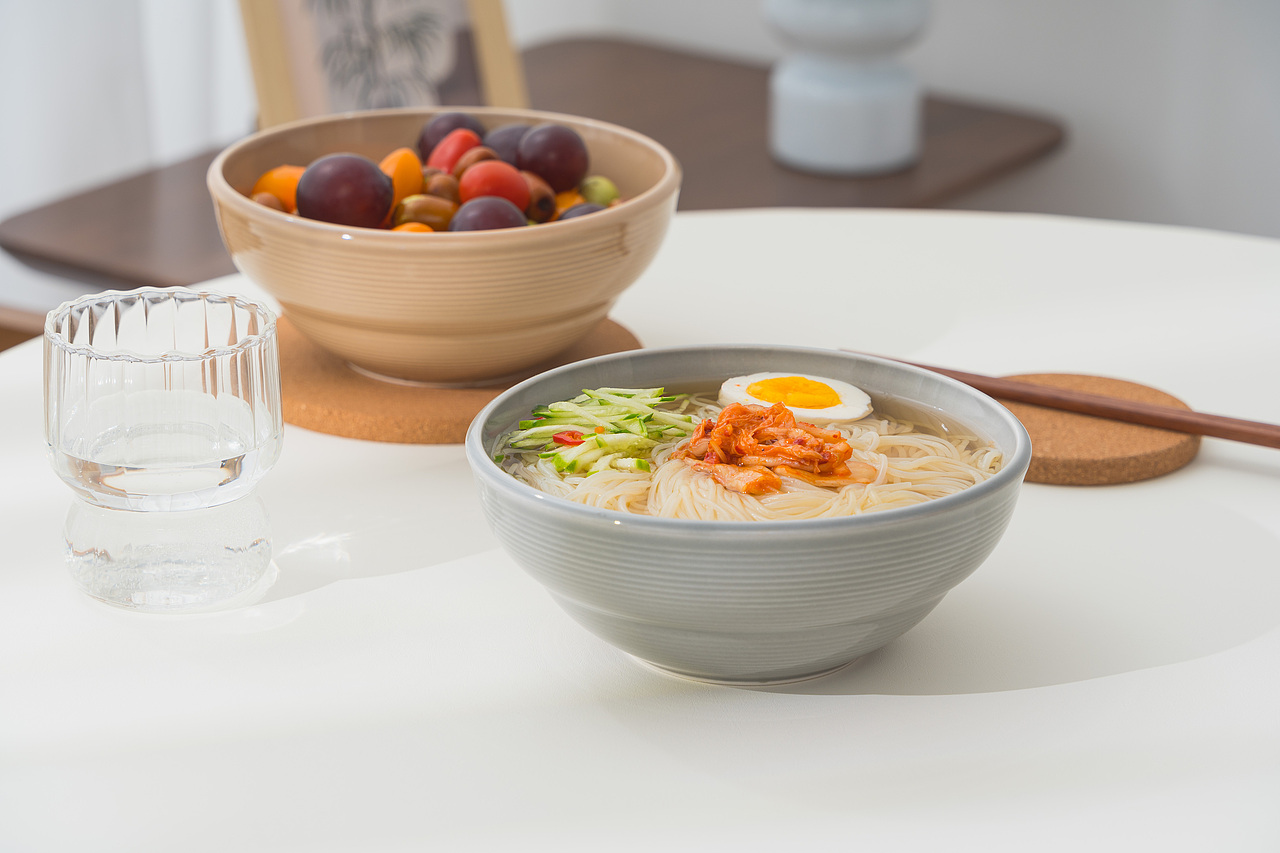 《白天不懂夜的黑》| 餐具套装 | 盘子 | 碗