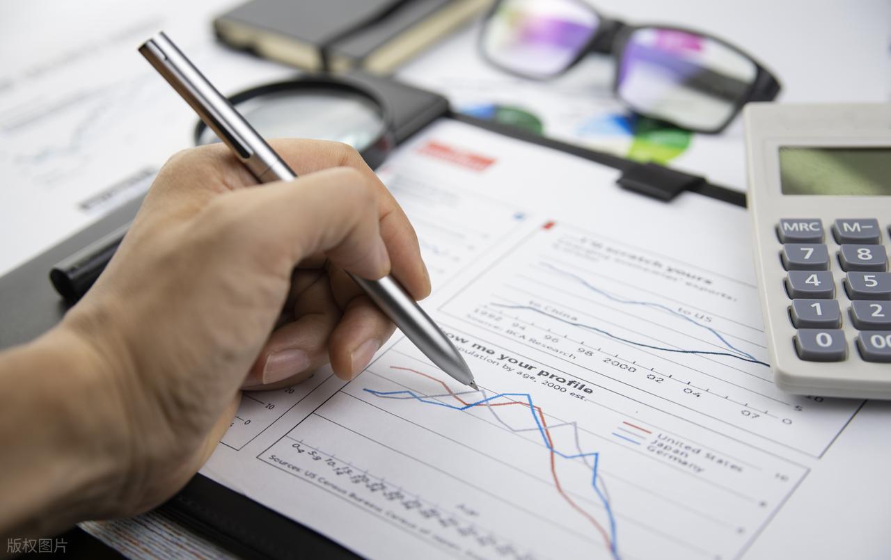 2025告别卡粉爆皮！年度最强保湿修复面膜清单，干皮油皮都能用