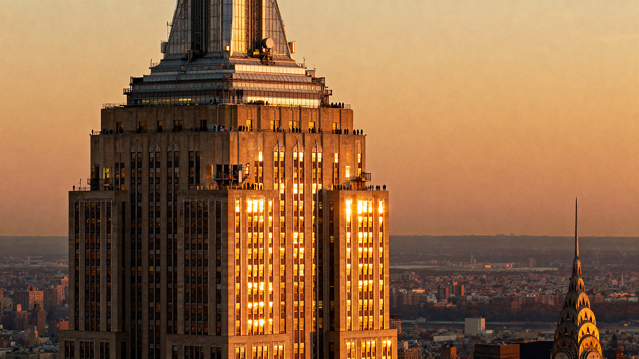 岚图汽车：光阴刻度（图ZMzk3ODUwMTY4） - AI作品 - 站酷设计师ZZAi的奇幻世界原创素材 - 站酷ZCOOL