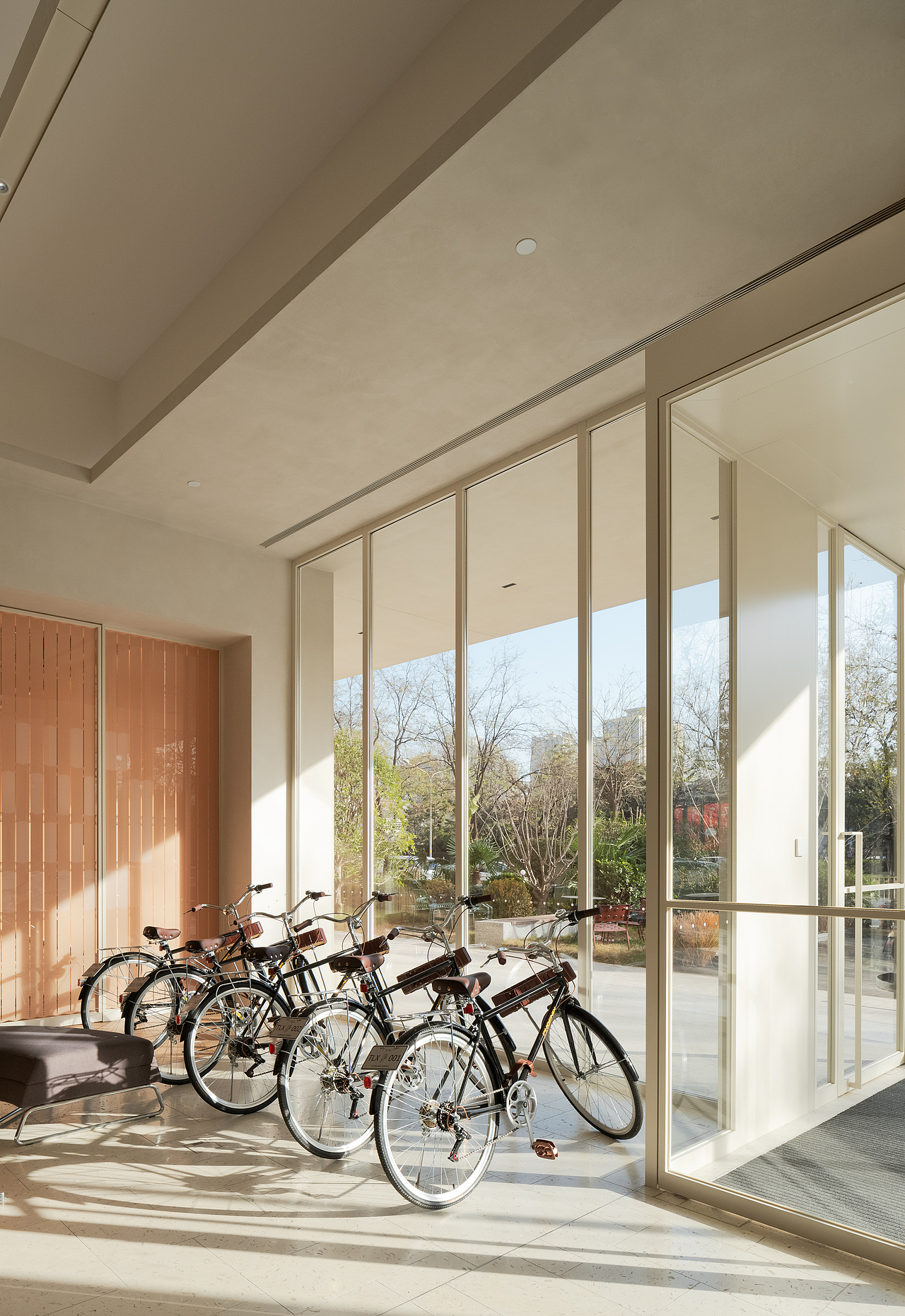 太古里辦公室（圖ZMzk3ODYwNzQw） - 環(huán)境/建筑攝影 - 站酷設(shè)計(jì)師陳北風(fēng)原創(chuàng)素材 - 站酷ZCOOL